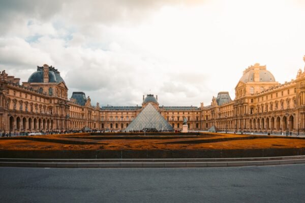 Guided Tour of the Louvre’s Masterpeaces